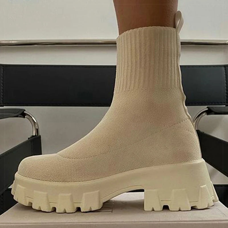 Bota Plataforma Para Mulheres - Conforto e Estilo